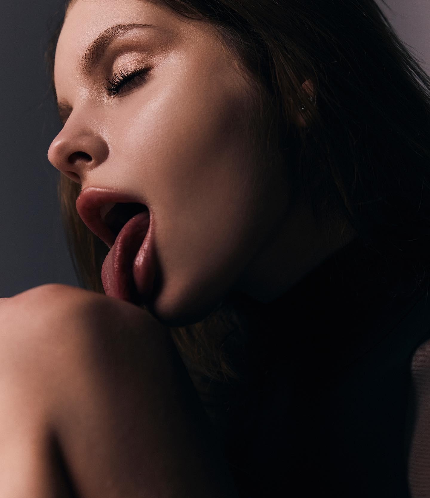 Анастасия привлекальеная девушка из Надыма цена от 4000 руб