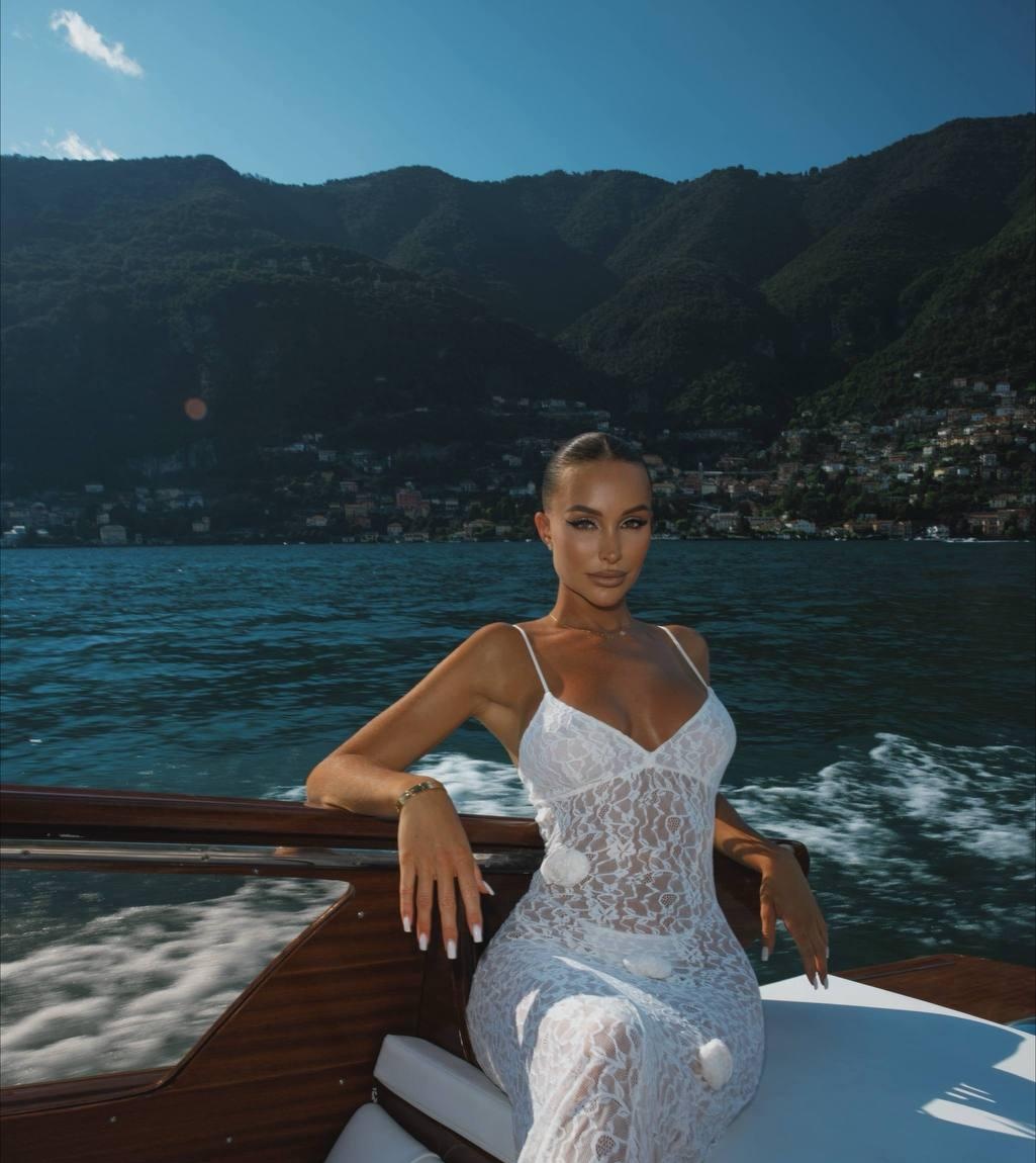 Амелия привлекальеная девушка из Надыма цена от 11000 руб