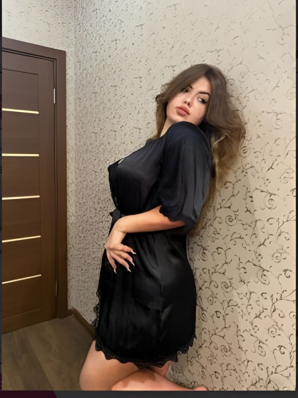 Ангелина привлекательная девушка из Надыма цена от 2000 руб