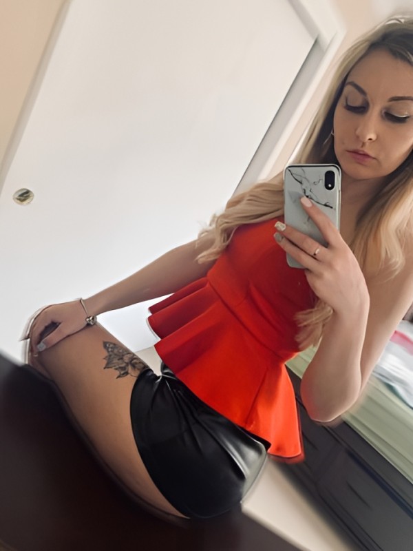 Дарья привлекательная девушка из Надыма цена от 10000 руб