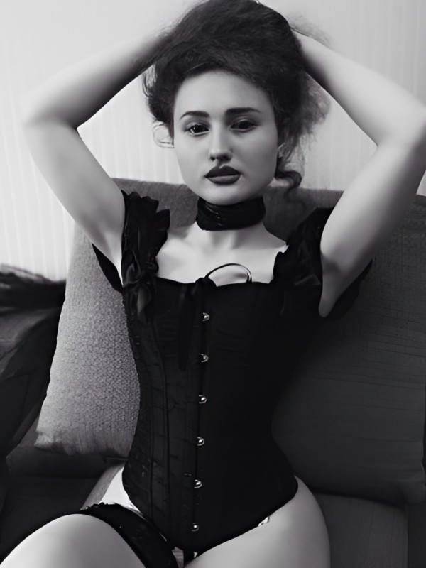 Ольга привлекательная девушка из Надыма цена от 4000 руб