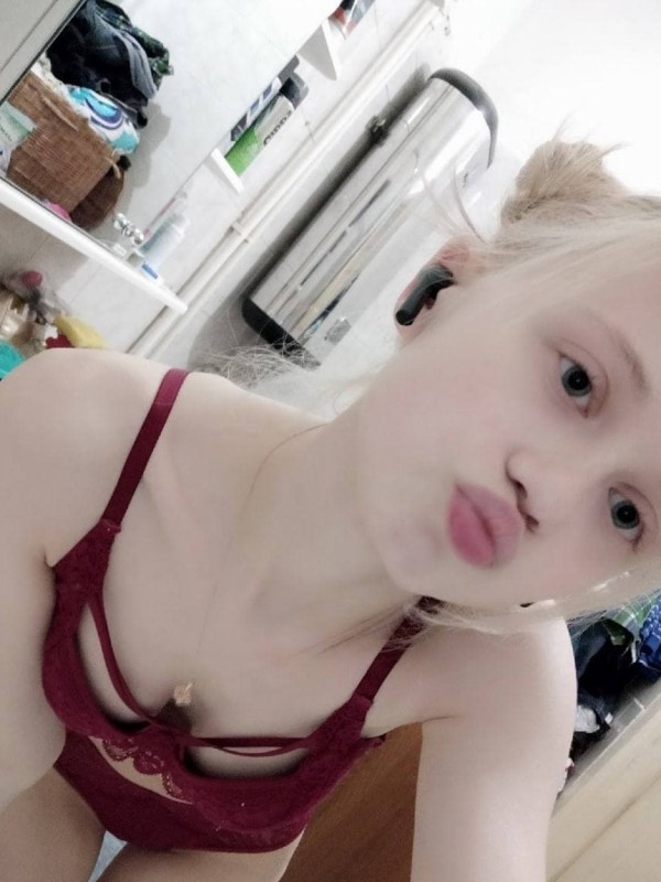 Регина привлекательная девушка из Надыма цена от 3000 руб